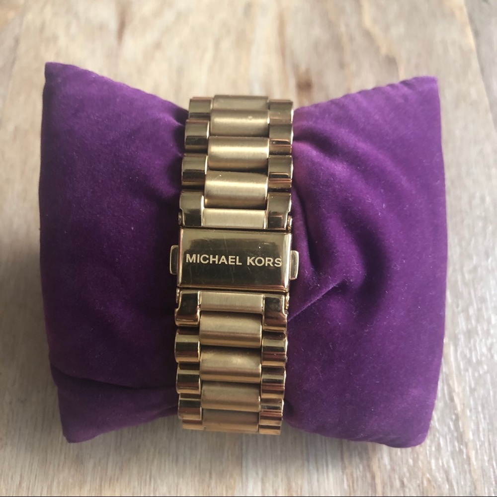 Michael Kors Gold Watch - Picture 3 of 4